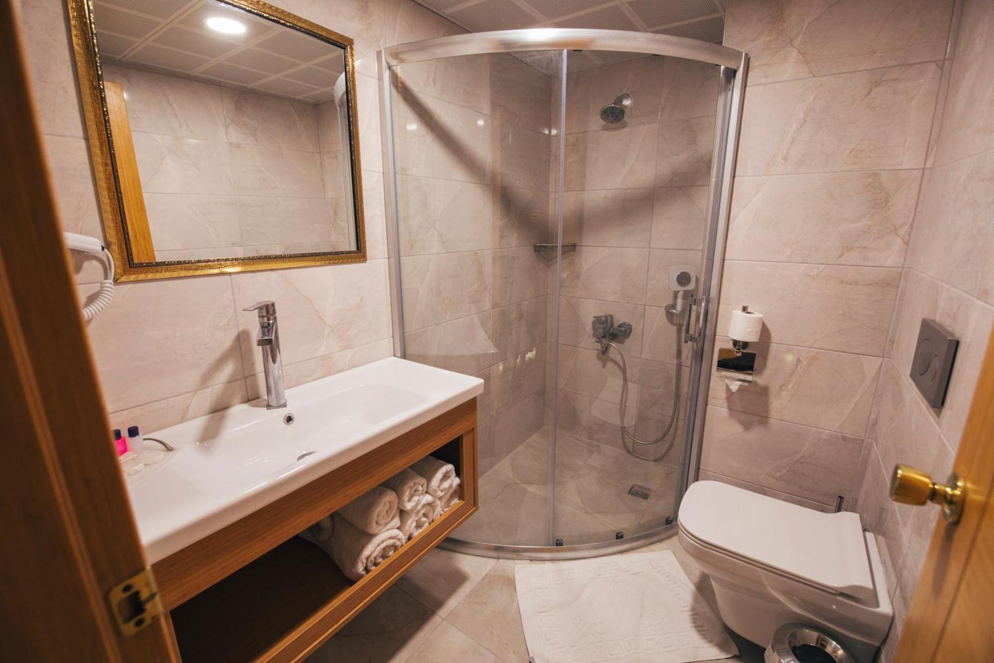 Royal Mersin Otel المظهر الخارجي الصورة
